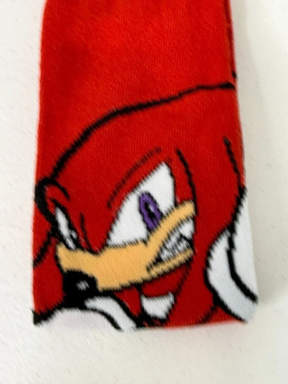 Sonic the Hedgehog Knuckles Red Crew Socks 9-11 New